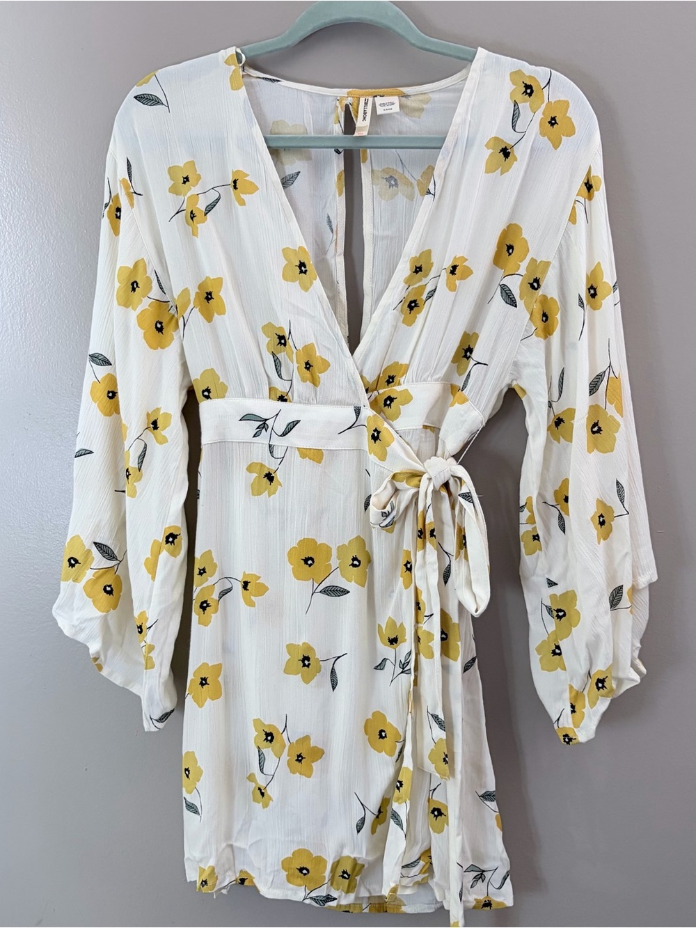 Billabong Yellow Floral Wrap Mini Dress Size Small Boho Bell Sleeve